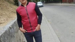 S-a angajat să-și ajute familia, dar acum se zbate între viață și moarte! Adolescent de 17 ani, victima unei explozii violente, în Vaslui
