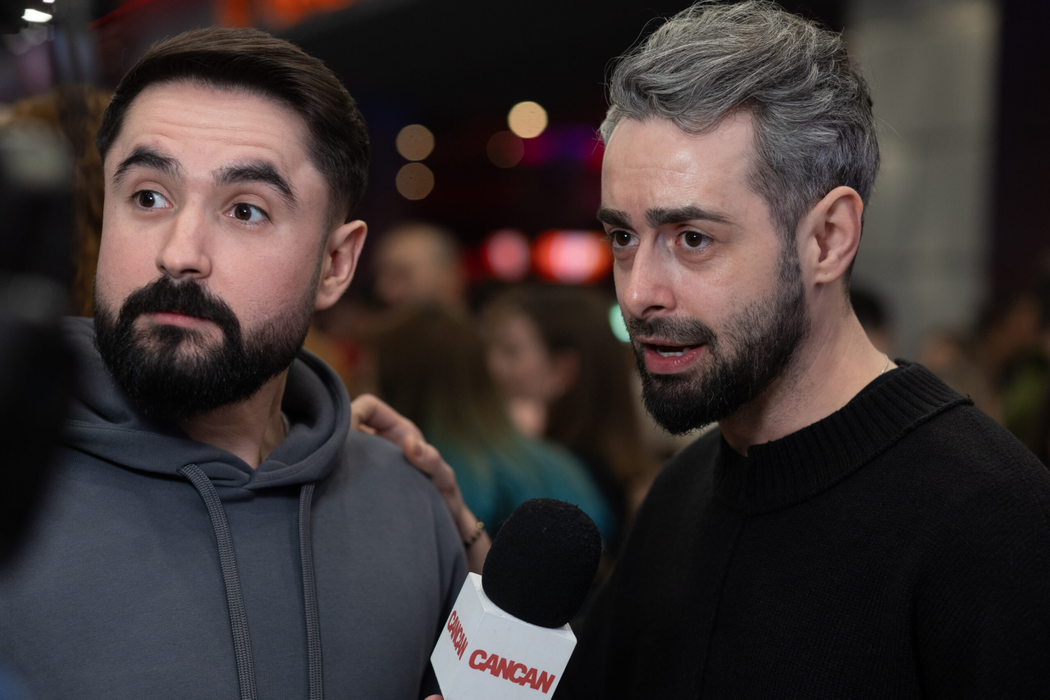 Radu Bucălae, matinalul de la Neatza, îi bate obrazul lui Spike, după ce l-a ajutat alături de Bordea și Micutzu. “Ne-am schimonosit moca, să-ți aducem milioane!”