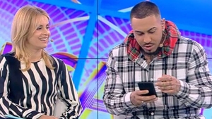 Alex Velea, SMS de la Antonia în timp ce era în direct: "Ești un prost! Ai..." Continuarea întrece orice imaginație