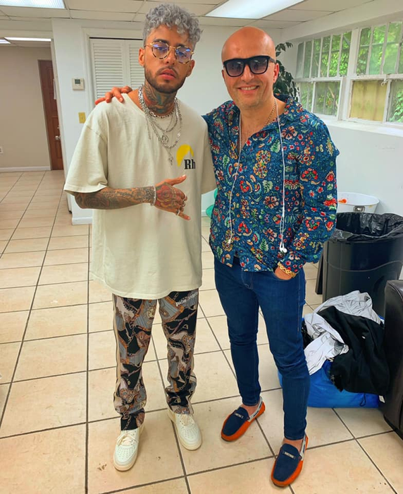 Costi Ioniță duce o viață de star în America. S-a schimbat mult și colaborează cu artiști de top