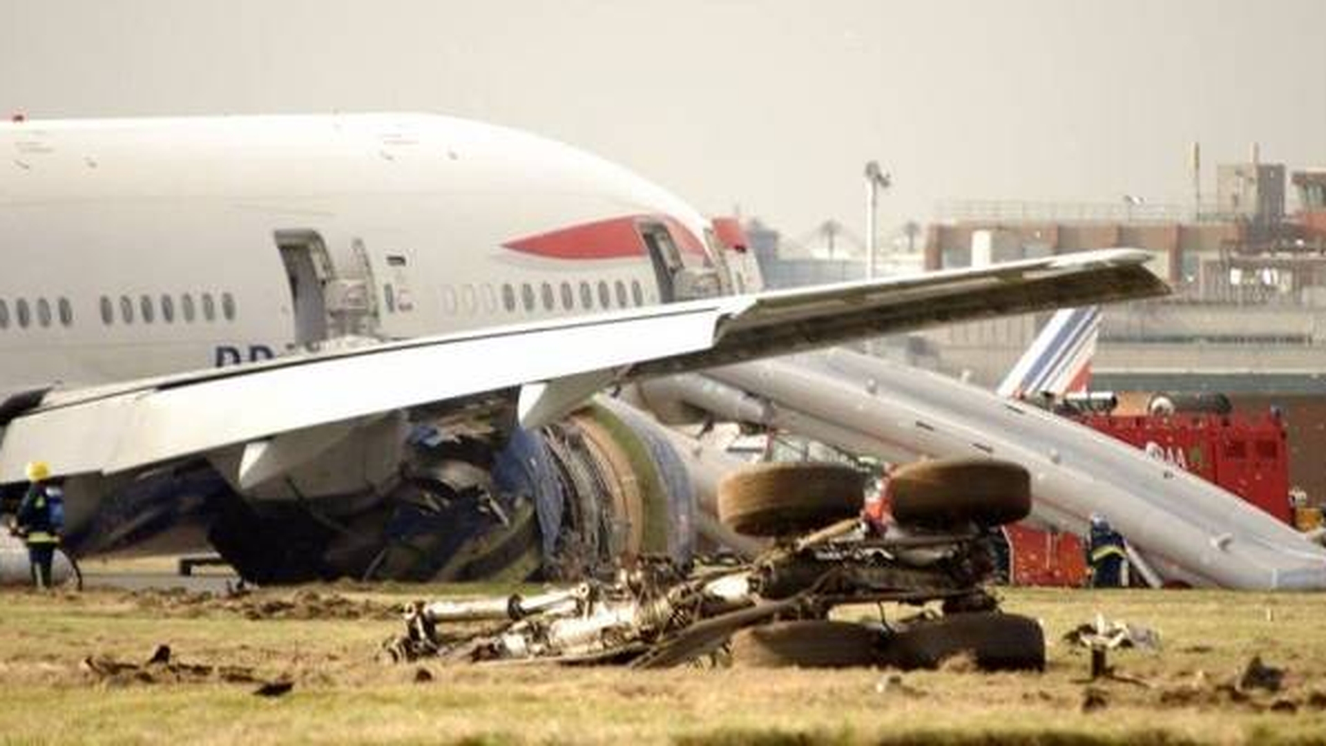 Un avion de pasageri s-a prăbușit lângă Pretoria! Miracol, nimeni nu și-a pierdut viața