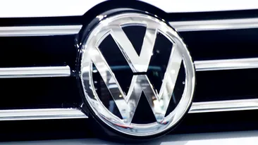 Volkswagen își schimbă logo-ul