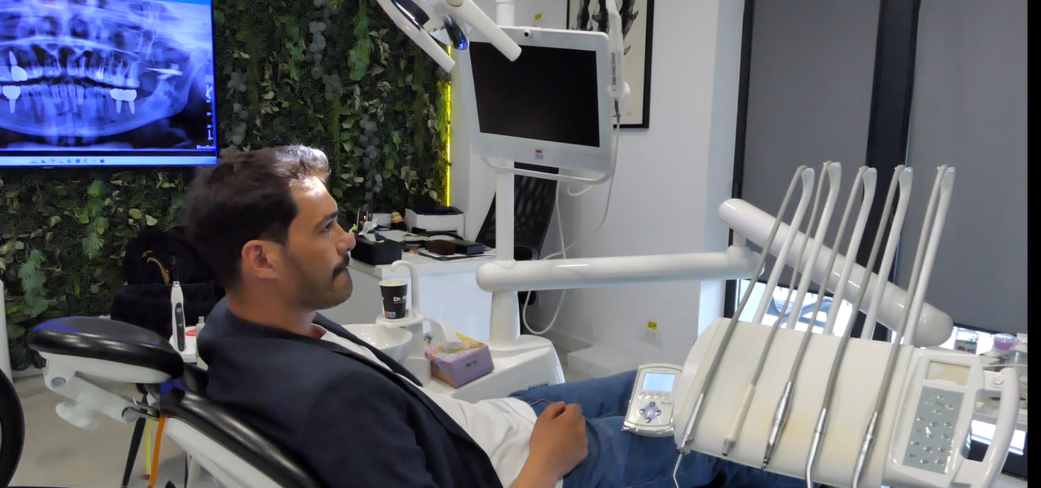 George Burcea, la dentist.