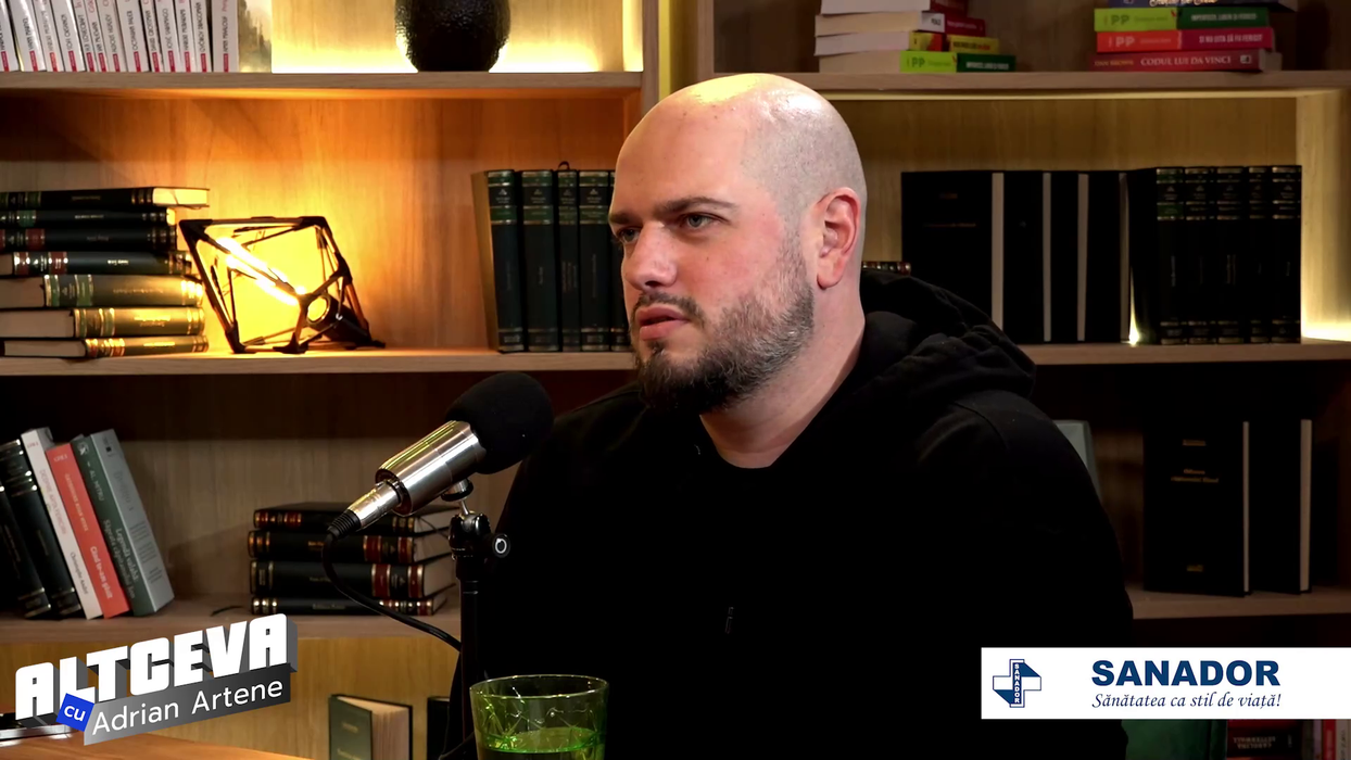 Podcastul poate fi urmărit integral pe canalul de YouTube ”ALTCEVA cu Adrian Artene” / (Sursa: Captură video)