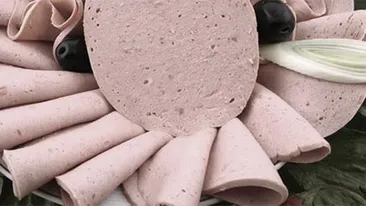 Parizerul este făcut din hârtie igienică! Un muncitor din Alba face mărturisiri socante