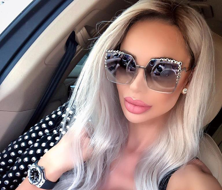 Bianca Drăgușanu nu s-a putut abține și a reacționat în public! Ce a spus despre Meghan Markle, în ziua nunții sale