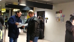 Turistii straini, hartuiti de taximetristii pirati in aeroport. Escrocii se jucau “de-a v-ati ascunselea” cu politistii