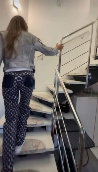 Cum arată penthouseul de lux al Biancăi Drăgușanu. Până și în baie are decorațiuni scumpe