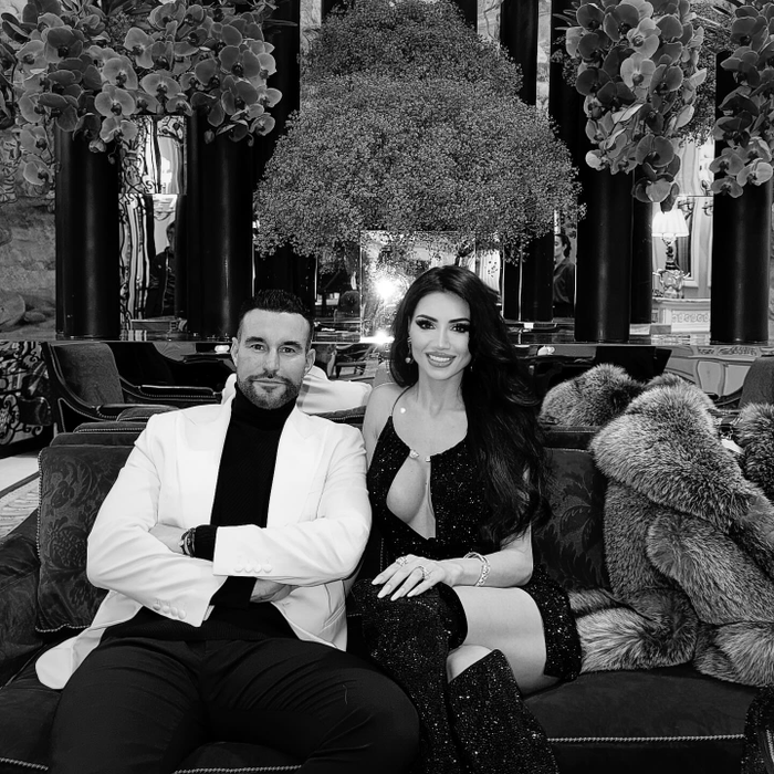Ce probleme de sănătate are Andreea Sasu, de fapt? S-a topit pe picioare, după spitalizare