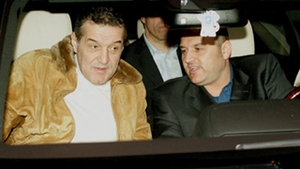Mititelu: "Vorbesti de Dumnezeu, dar nu renunti la Satana cu Prepelita si Costea" / Becali: "Bine, ma, Adriane, si vrei sa ii ia altii? Eu iti dau banii cand ii vand"
