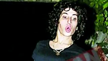 I-a cinstit cu vodca pe paparazzi