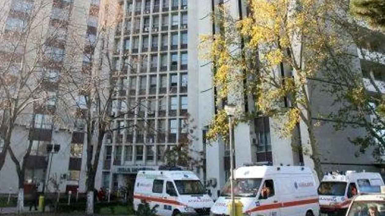 Tragedie la Spitalul Universitar! Un barbat s-a aruncat de la etajul 14. Afla coincidenta MACABRA din spatele acestei drame