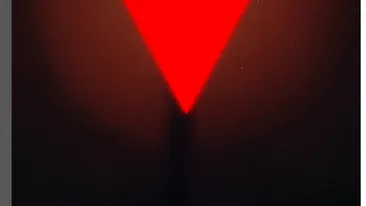 Poza care a depășit recordul din online! Triunghiul roșu a ”bătut” zece influenceri la un loc! Ce semnifică imaginea?!