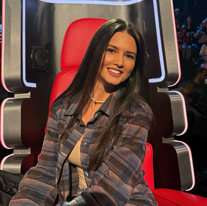 Iulia Pârlea, urmărită de un bărbat mascat! A intrat peste ea în mașină, iar vedeta a înghețat: „Pusesem pe story locația”