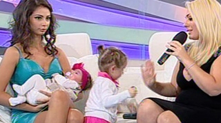 Uite ce fetite frumoase are Giulia Nahmany! Iuliana Luciu i-a fost babysitter!