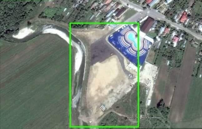 Un râu a fost mutat cu 100 de metri pentru a face loc piscinei patronului unui restaurant