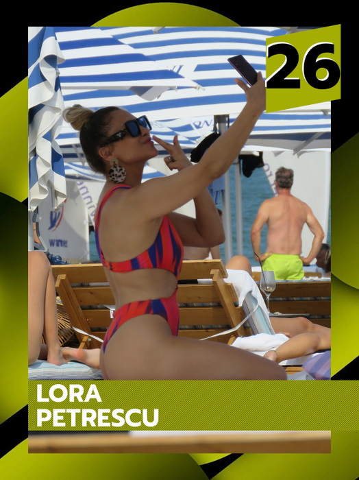 TOP 50 de vedete care au înfierbântat rețelele! Mădălina Ghenea, Bianca Drăgușanu și Antonia au transformat selfie-ul în artă