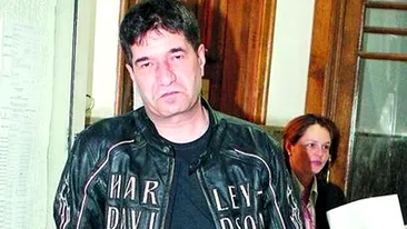 NU - Exista viata dupa Vacanta Mare? Radu Pietreanu canta pentru maruntis in Centrul Vechi