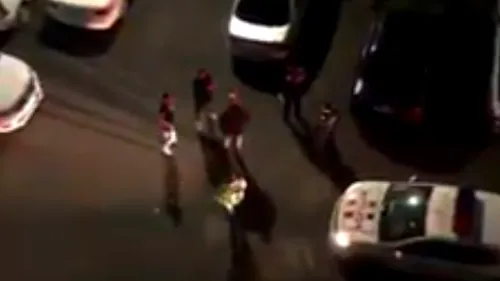Mort de beat, un șofer a făcut circ după ce a fost oprit de polițiști: ”Intru de bună voie, intru de bună voieeee….” VIDEO