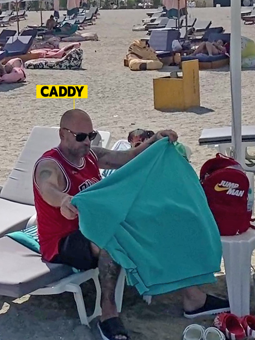 Caddy a avut grijă de copii pe plajă / (Foto: CANCAN.RO)