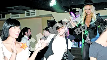 I-a fost dor sa danseze alaturi de Delia Matache! Andreea Popescu a urcat pe scena alaturi de fosta sefa