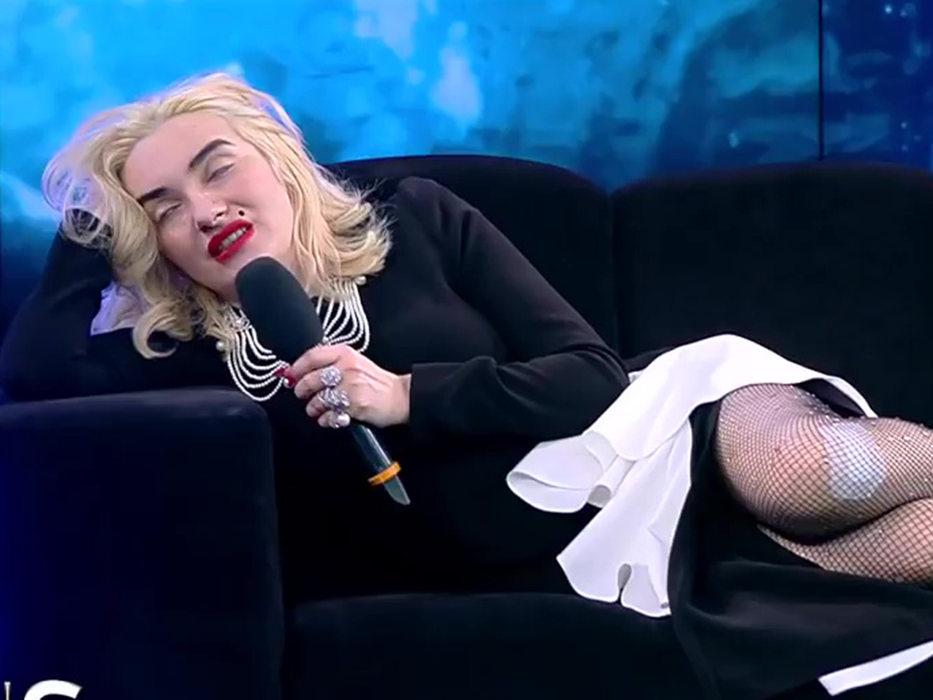 Ana Morodan, în timpul "show-ului" din emisiunea lui Dan Capatos (Foto: captură video)