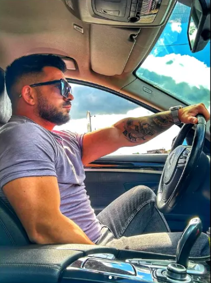 Sora lui Andrei Perneș, dezvăluiri dureroase la 6 luni de la moartea fostului concurent de la Mireasa. Cum i-a apărut în vis și ce semn a primit de la el