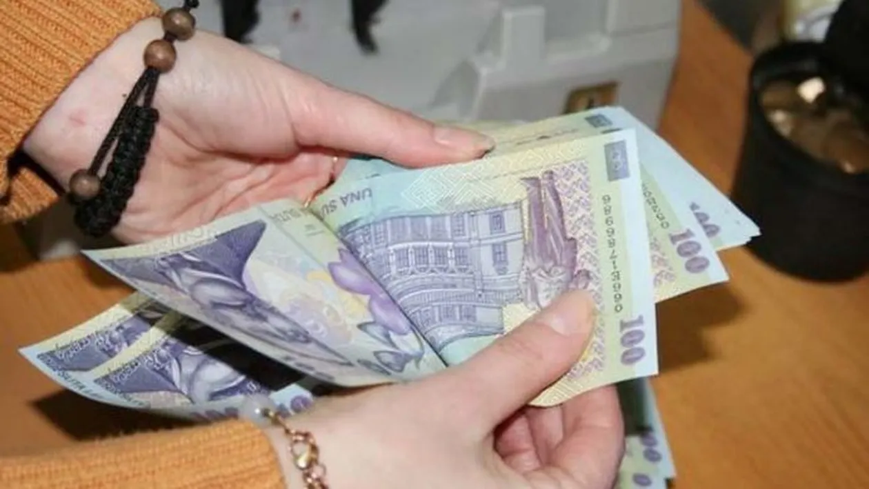 Salariul mediu pe economie a scăzut! La ce valoare a ajuns