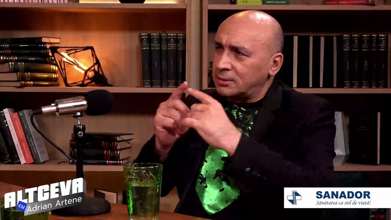 Podcastul poate fi urmărit integral pe canalul de YouTube ”ALTCEVA cu Adrian Artene” / (Sursa: Captură video)