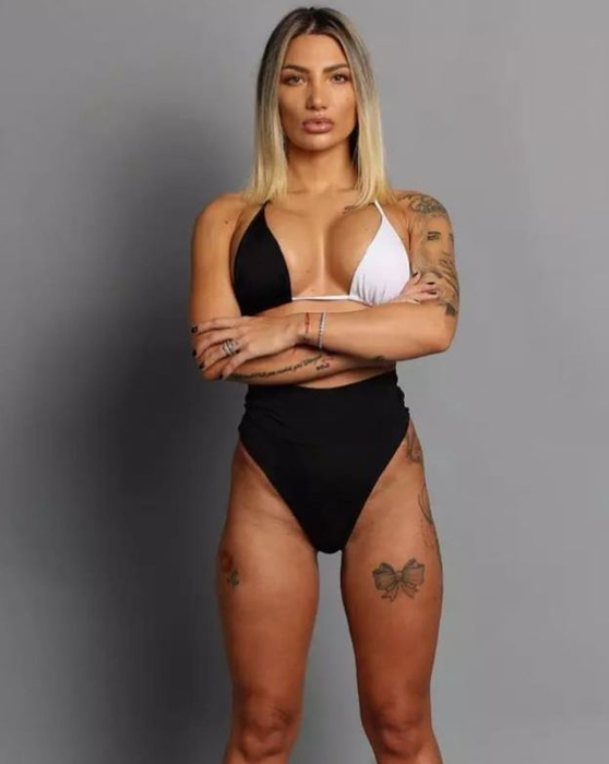 Din ce face bani Ana Dobrovie? „Războinica” a făcut ravagii la Survivor cu frumuseţea ei