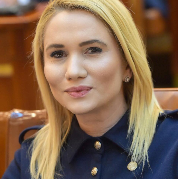 Senatoarea Laura Moagher