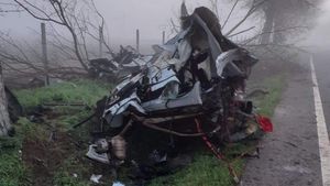 Grav accident în Comana, județul Constanța. Mașină ruptă în două, șofer mort pe loc