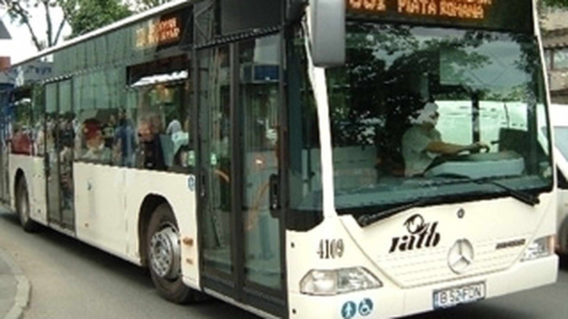 RATB prelungeste programul in aceasta noapte pana la 5:30