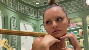 Alexandra Stan a confirmat divorţul? Cum a reacţionat artista în momentul în care a fost întrebată dacă mai este căsătorită