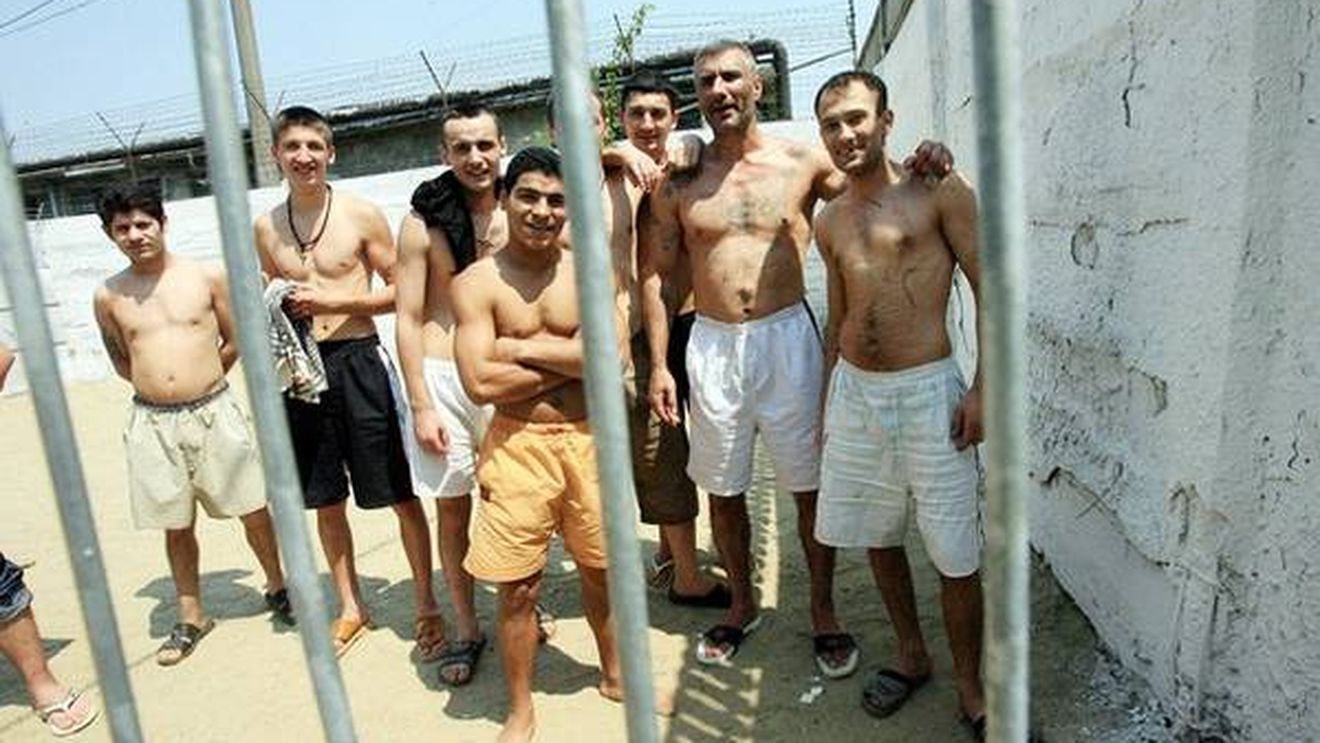 Bărbatul care a evadat din Penitenciarul Jilava a fost prins într-un parc din Călăraşi!