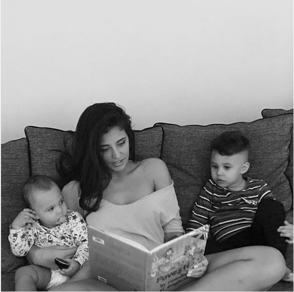 Fotografia postată de Antonia care a zăpăcit un admirator virtual: ”Sunt ai tăi amândoi?”