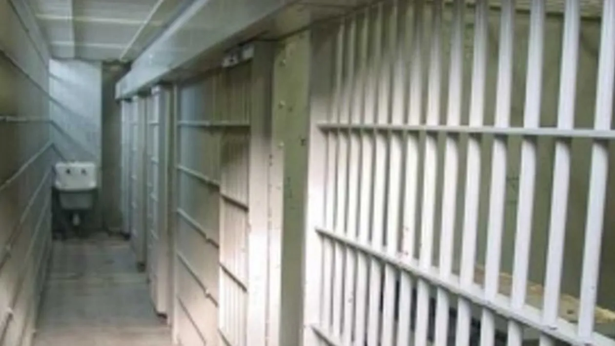 O sa te ingrozesti de ce au putut sa gaseasca in niste scrisori cei care apara drepturile omului! A fost “cadou” de la puscariasi!