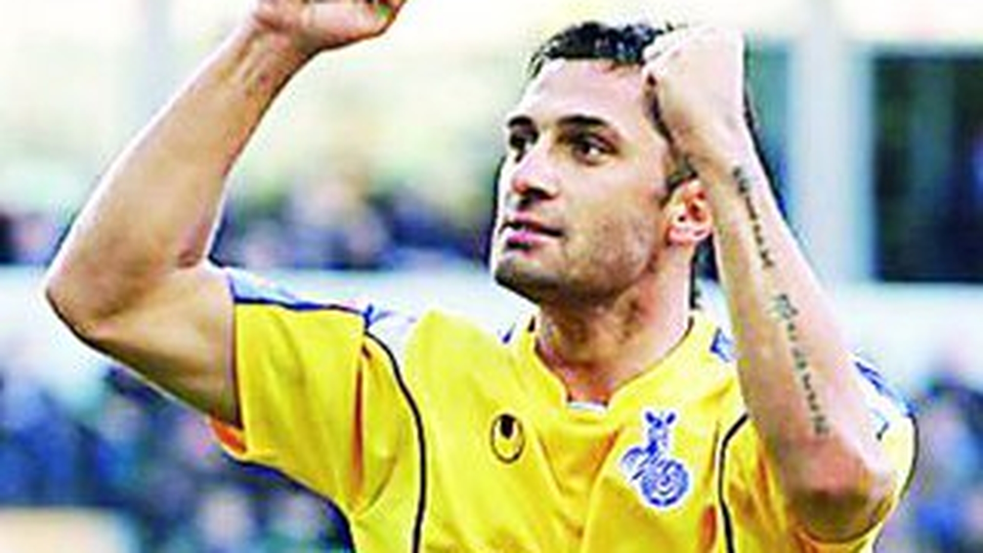 Clau-gol, exasperat de cantonament