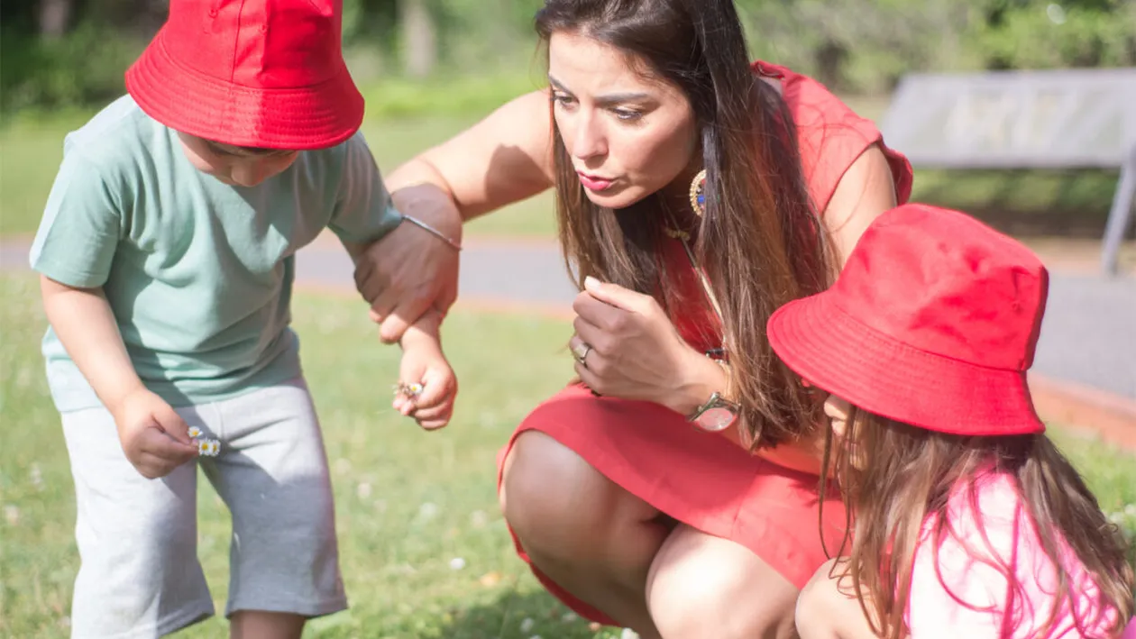 Ce salariu lunar primește o româncă angajată ca dădacă în Anglia. Are cazare și mesele asigurate!