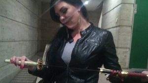 Regina de la Madrid s-a făcut stăpână peste clanurile din întreaga ţară! Ea este prima femeie lider al lumii interlope din România!