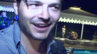 VIDEO Nebunie de ziua lui Pepe! Uite ce show a iesit la piscina! "M-am imbatat de cinci ori si m-am trezit de sase"