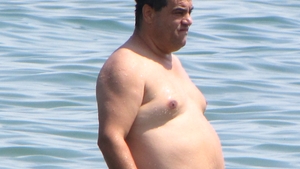 Umilinta maxima pentru Adi Minune. Ion Petrisor l-a luat la palme, el nu a reactionat!