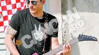 Antrenorul Croatiei este un rocker inrait. Slaven Bilic, selectionerul-chitarist de la Euro