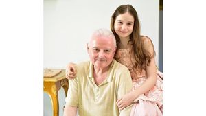 Aşchia nu sare departe de trunchi. Ce meserie va avea Irina Columbeanu, fiica lui Irinel şi a Monicăi Gabor. Va face bani frumoşi din asta