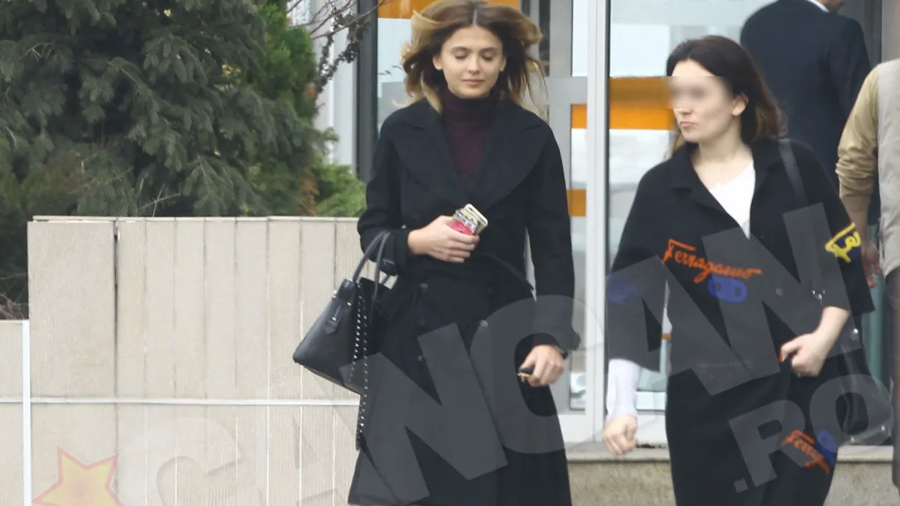 Primele imagini după despărţirea oficială de fosta doamnă Negoiţă! A renunţat la verighetă!