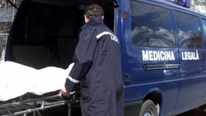 O angajata a Prefecturii Buzau, care fusese audiata de DNA Ploiesti, a fost gasita spanzurata: "Sunt in stare de soc"