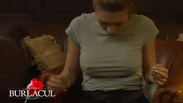 O concurenta a vrut sa il cucereasca pe burlacul Vladimir Draghia cu clatite si cu sfarcurile la inaintare! Uite cum i-a gatit clatite!