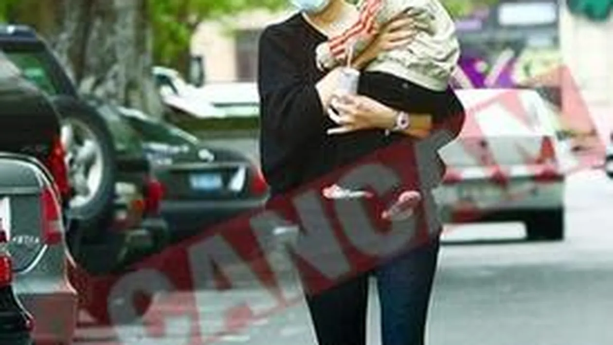 S-a internat cu fiul ei in spital!