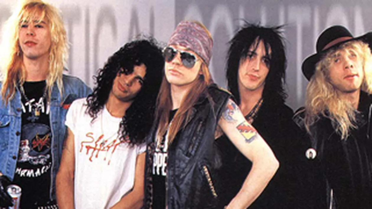 Trupele Guns N' Roses si Red Hot Chili Peppers vor fi incluse in Rock and Roll Hall of Fame in 2012