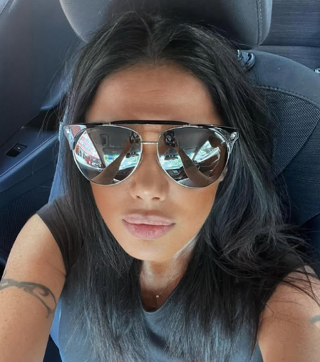 Oana Zăvoranu își face curățenie în garderobă! Câte sute de euro cere pe o geantă
